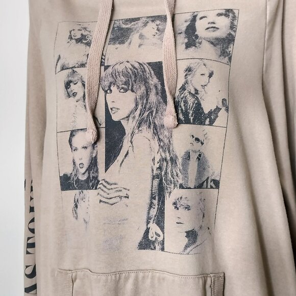 TAYLOR SWIFT The Eras Tour Hoodie Graphic Face Photos Sweater OFFICIAL Merch L - Picture 4 of 11